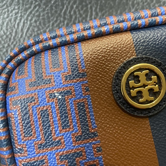 Tory Burch Small Bag - Picture 4 of 6